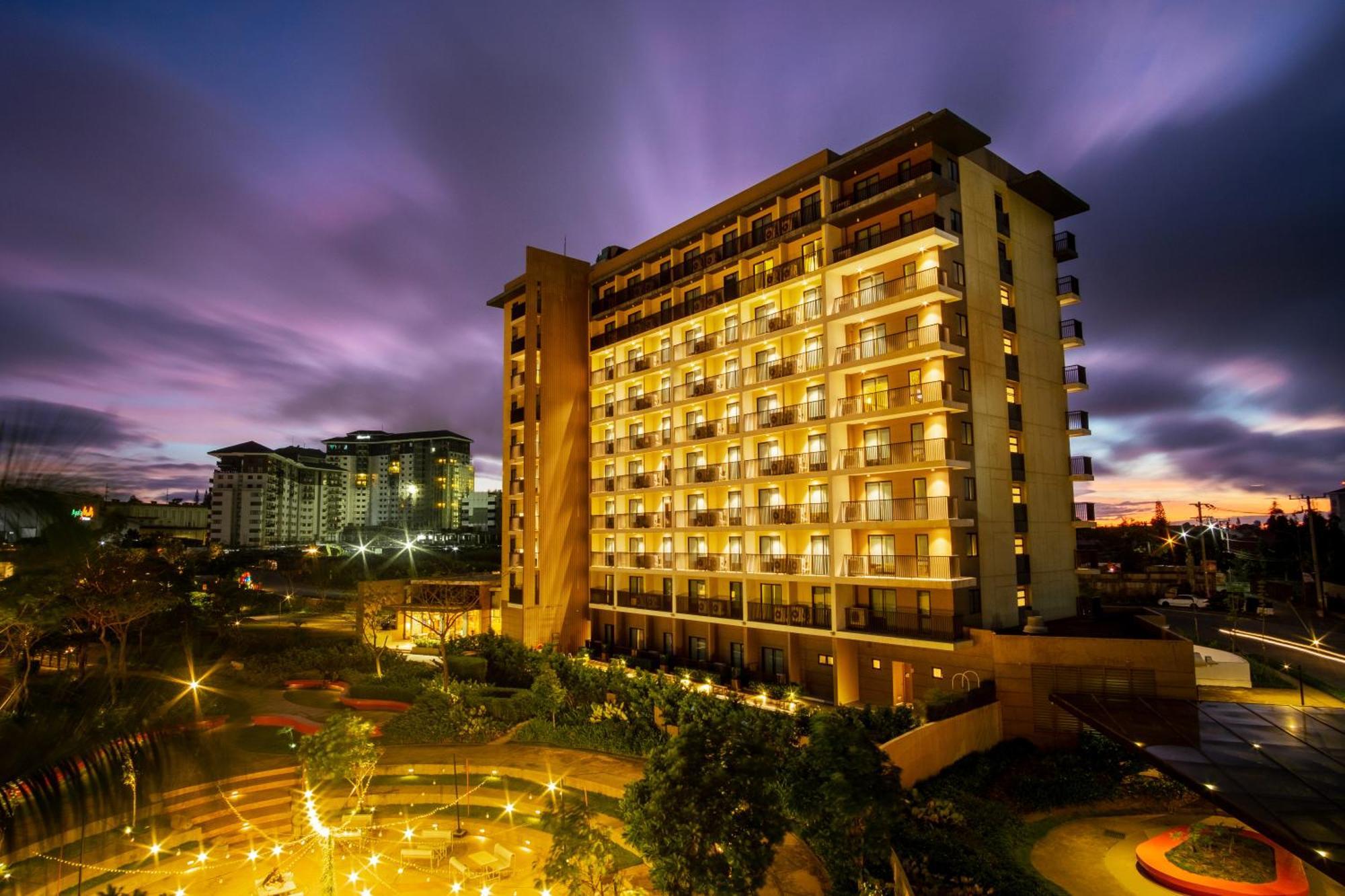 Quest Hotel Tagaytay Tagaytay City Extérieur photo